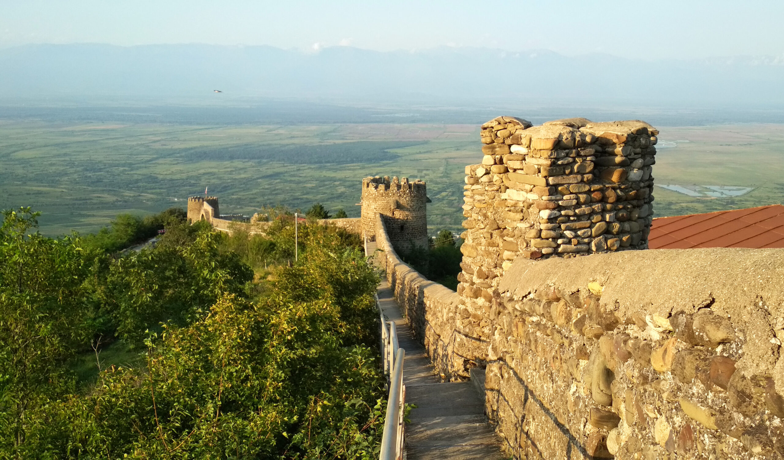 Kamenná věž a hradby Sighnaghi